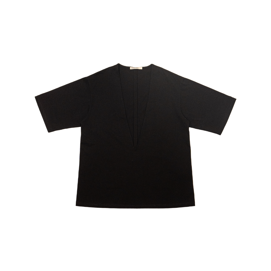 Minimalist V-Neck Oversized Short Sleeve T-Shirt in Black