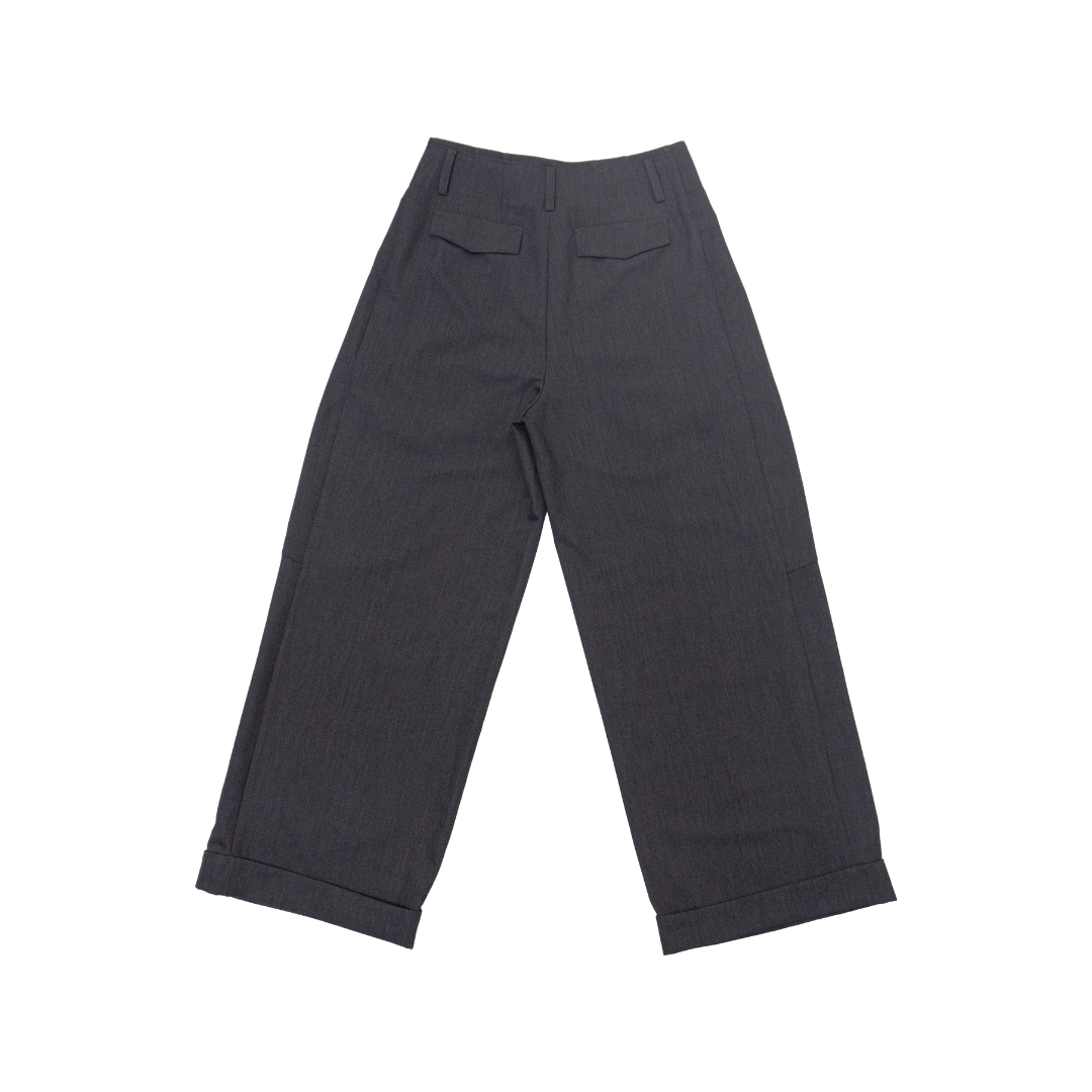 Contrast-Trim Cuffed Wide-Leg Trousers in Grey