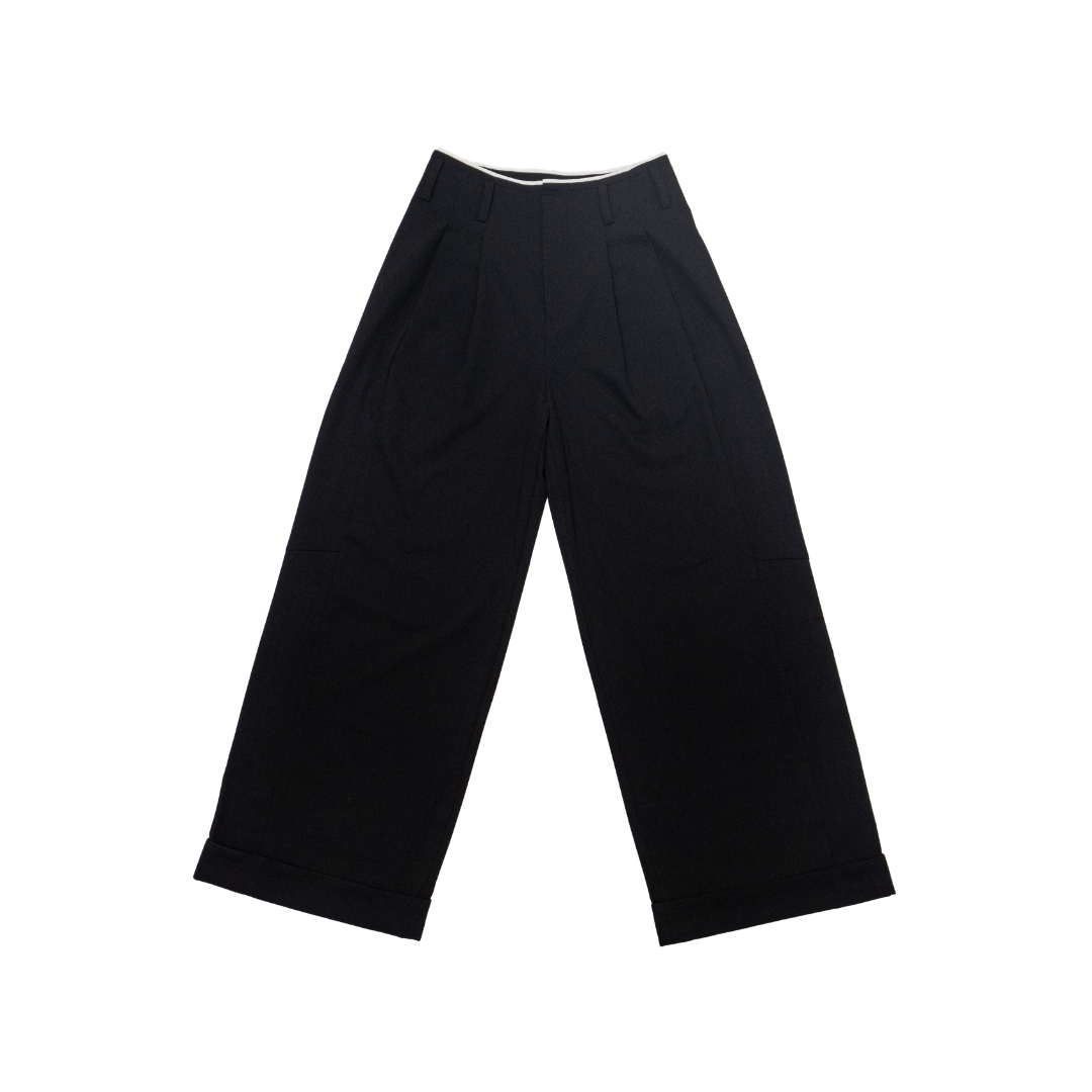 Contrast-Trim Cuffed Wide-Leg Trousers in Black